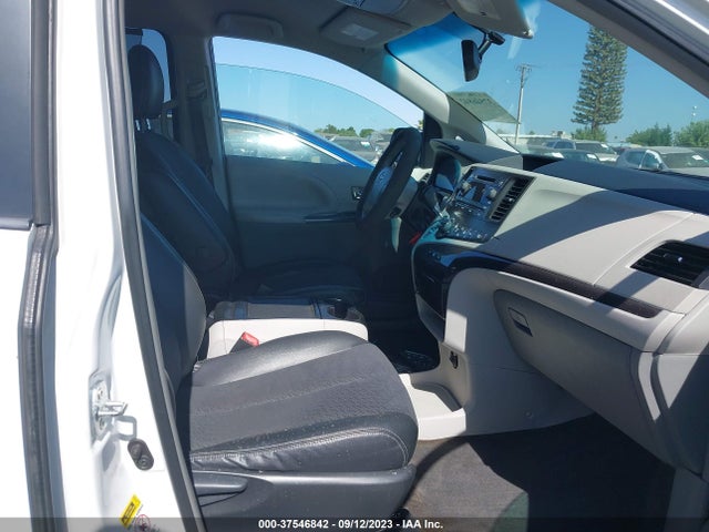 Toyota SIENNA SE 2014 5TDXK3DC5ES499624 Image 5