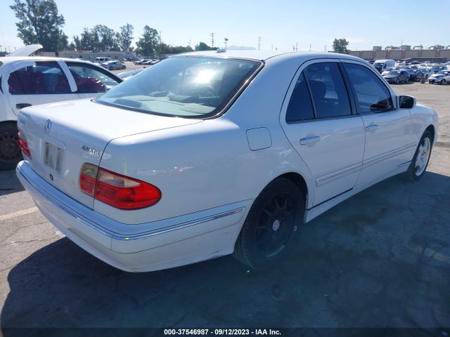 2000 MERCEDES-BENZ E-CLASS AWD VIN: WDBJF83JXYX035202