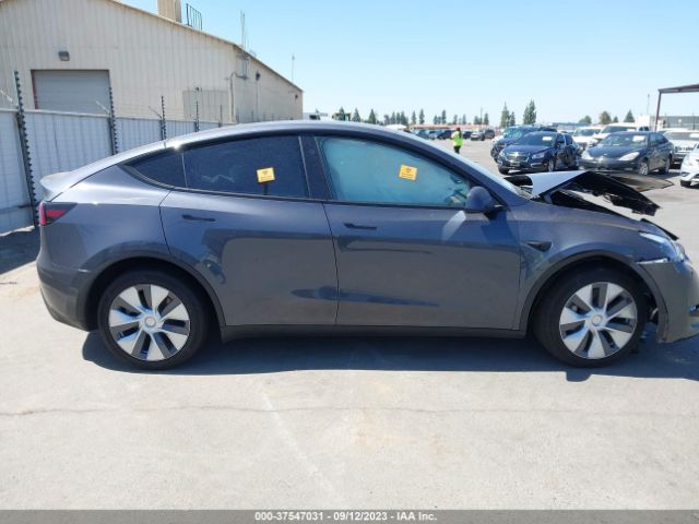 7SAYGDEE0PF852163 Tesla Model Y Long Range