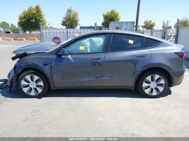 7SAYGDEE0PF852163 Tesla Model Y Long Range