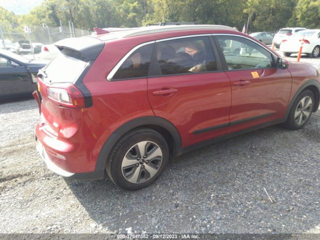 KNDCB3LC7K5292993 KIA NIRO LX