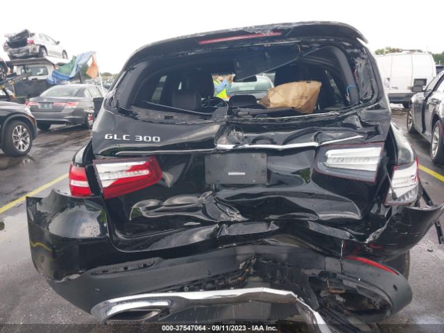 WDC0G4JB8JV088698 Mercedes-Benz Glc Glc 300