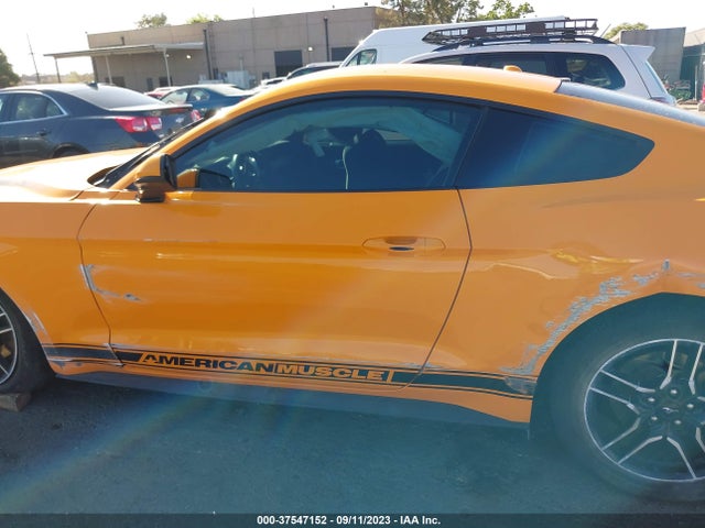 Ford Mustang Ecoboost 2018 1FA6P8TH1J5166530 Image 14