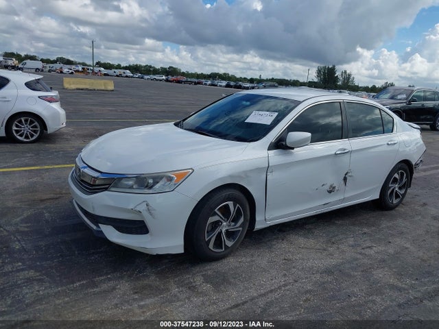 1HGCR2F30HA068208 Honda ACCORD LX