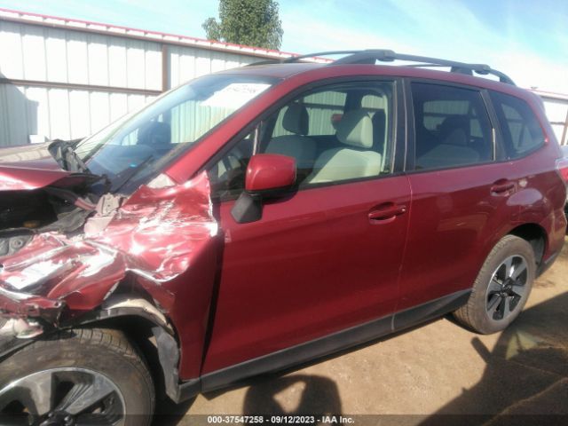 JF2SJAEC9HH592866 Subaru Forester Premium