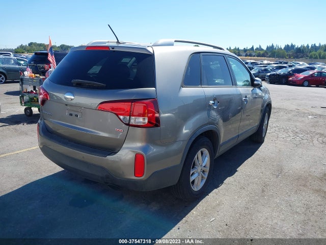 2015 KIA SORENTO LX VIN: 5XYKT4A68FG563035