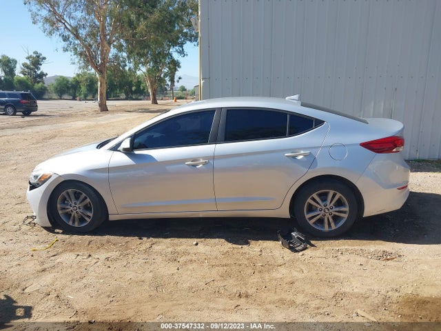 2017 HYUNDAI ELANTRA SE VIN: 5NPD84LFXHH073490