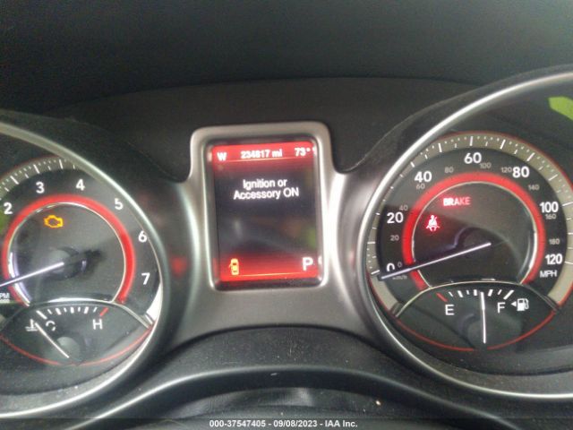3C4PDCGB3FT517767 Dodge Journey Crossroad