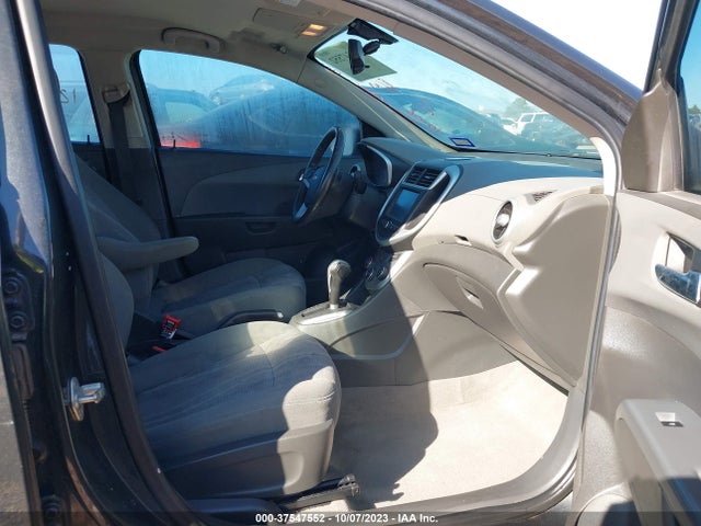Chevrolet SONIC LT 2017 1G1JD5SH2H4122655 Image 6