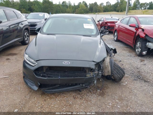 3FA6P0H72FR145840 Ford FUSION SE