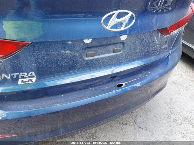 2018 HYUNDAI ELANTRA SE VIN: 5NPD74LF7JH323826
