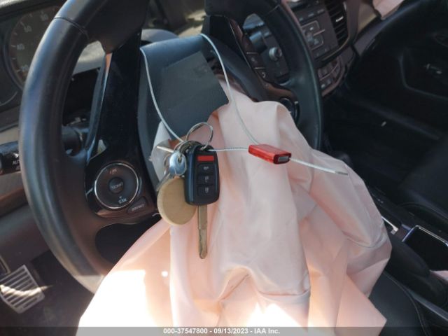1HGCR2F52GA221185 Honda Accord Sedan Sport