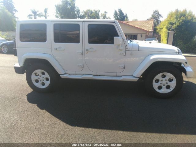1C4BJWEG5GL333818 Jeep Wrangler Unlimited Sahara
