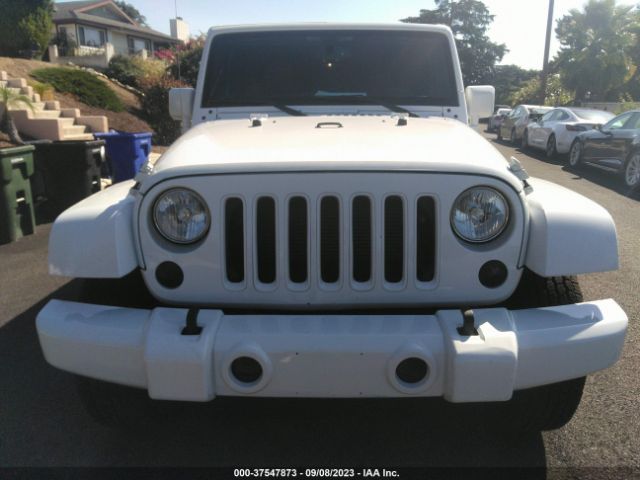 1C4BJWEG5GL333818 Jeep Wrangler Unlimited Sahara