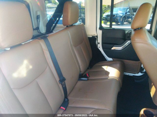 1C4BJWEG5GL333818 Jeep Wrangler Unlimited Sahara