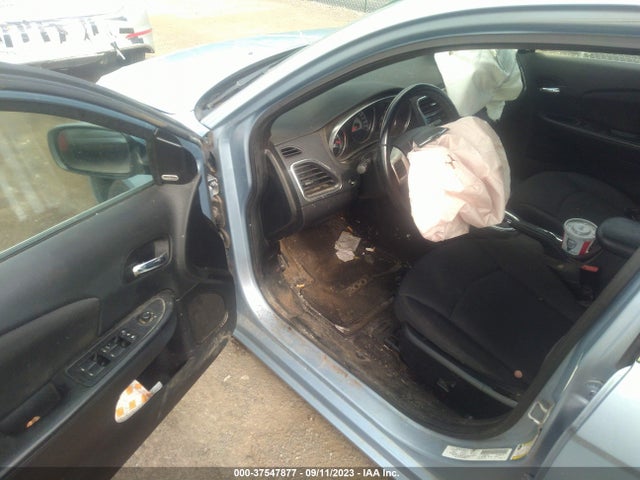 2013 CHRYSLER 200 1C3CCBBB6DN579409 Photo 4
