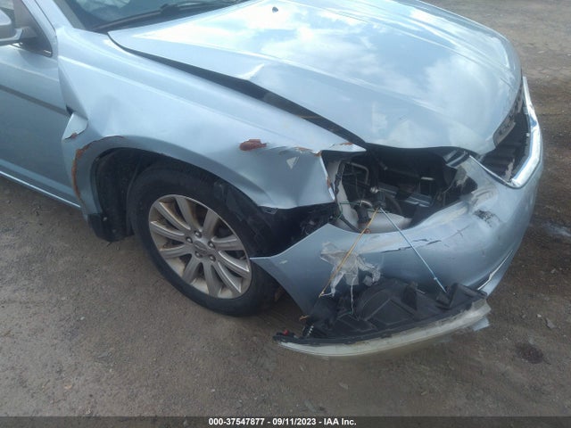 2013 CHRYSLER 200 1C3CCBBB6DN579409 Photo 5