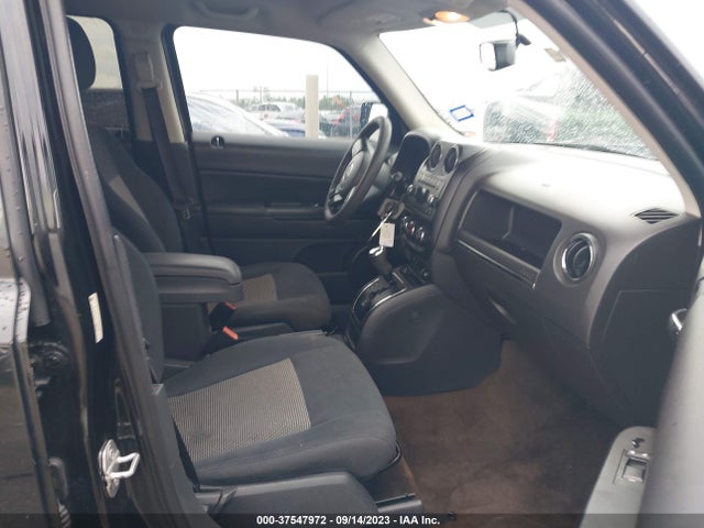 1C4NJPBAXED893960 Jeep Patriot Altitude