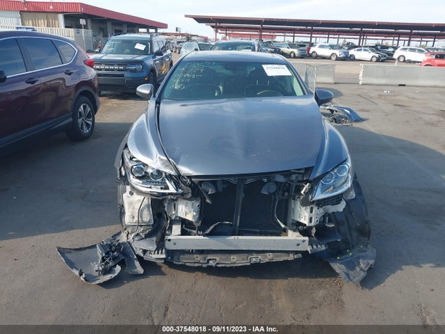 2016 Lexus LS, VIN: JTHBL5EF3G5139240