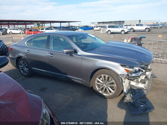 2016 Lexus LS, VIN: JTHBL5EF3G5139240