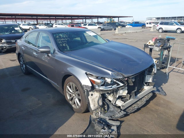 2016 Lexus LS, VIN: JTHBL5EF3G5139240