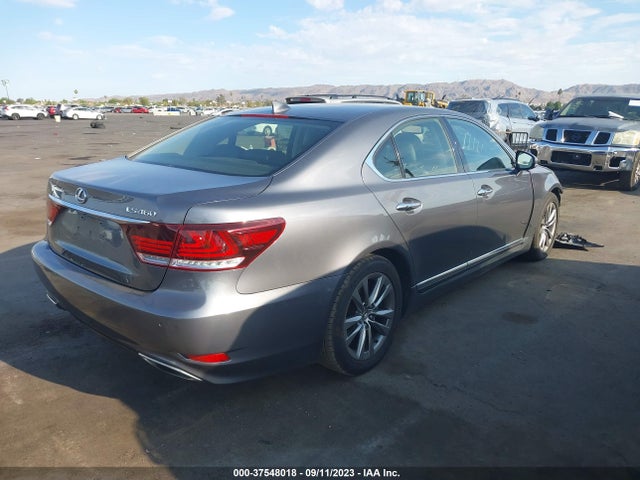 2016 Lexus LS, VIN: JTHBL5EF3G5139240