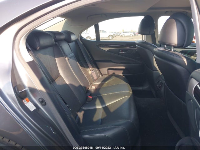 2016 Lexus LS, VIN: JTHBL5EF3G5139240