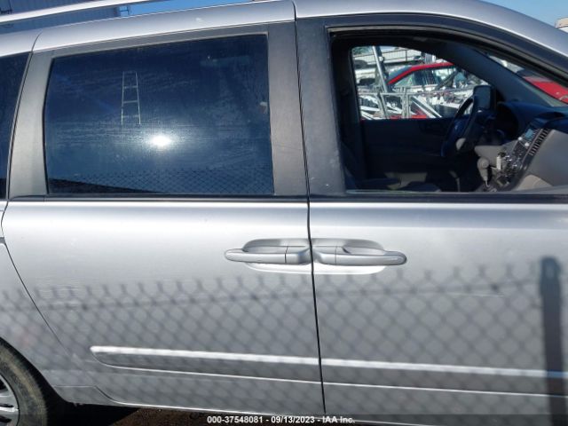 KNDMG4C72E6564668 KIA SEDONA LX