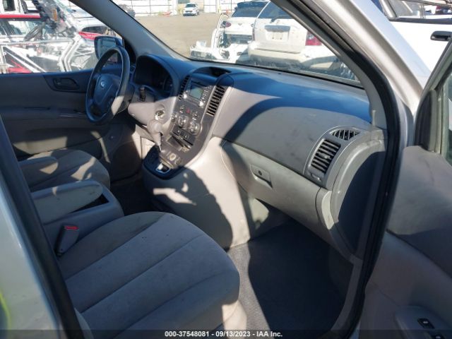 KNDMG4C72E6564668 KIA SEDONA LX