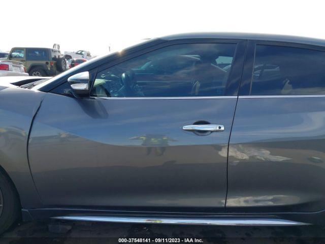 1N4AA6FV6LC374385 Nissan Maxima Platinum
