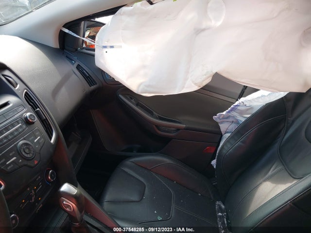 2016 FORD FOCUS SE VIN: 1FADP3K2XGL214408