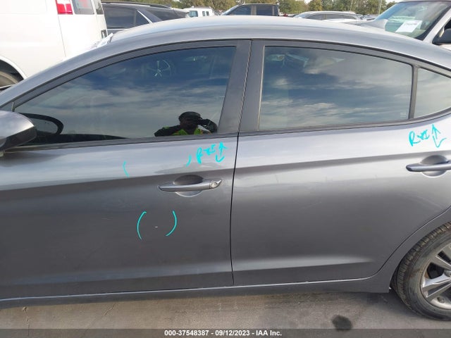 2018 HYUNDAI ELANTRA SEL VIN: 5NPD84LF2JH371781