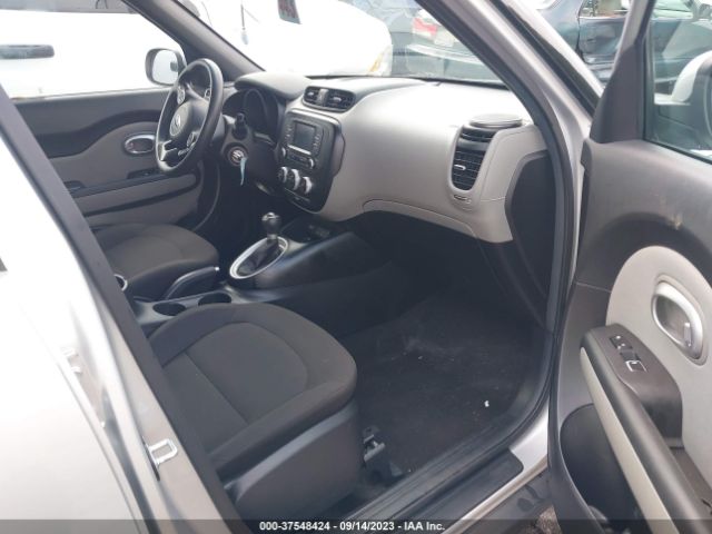 KNDJN2A25K7019719 KIA Soul Base
