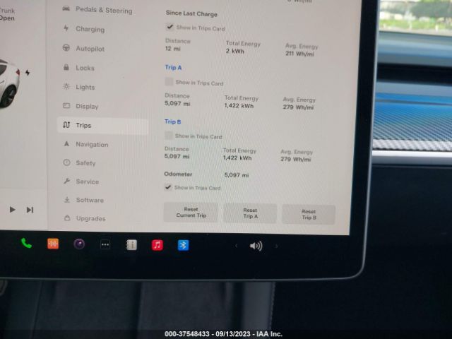 5YJ3E1EA1PF501402 Tesla MODEL 3