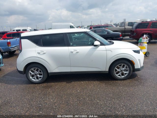 KNDJ23AU3P7861482 KIA SOUL LX
