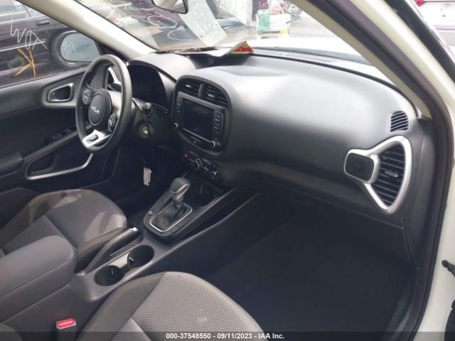 KNDJ23AU3P7861482 KIA SOUL LX