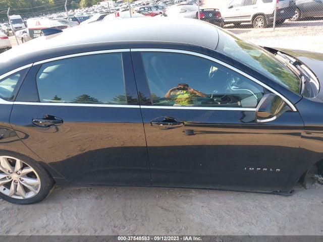 Chevrolet IMPALA LT 2018 2G1105S33J9109447 Image 13