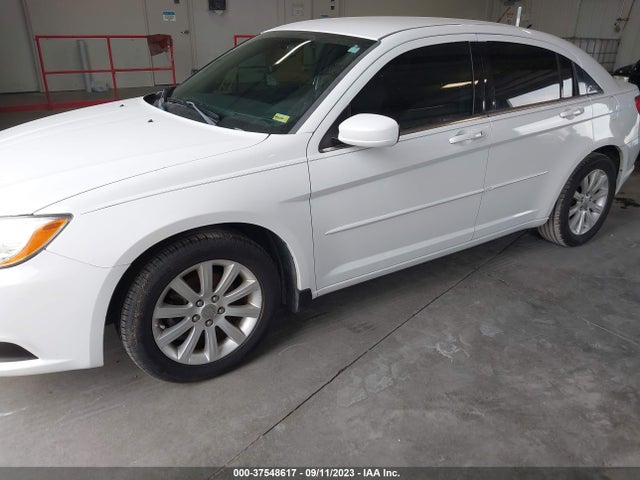 1C3CCBBB5EN167516 Chrysler 200 Touring