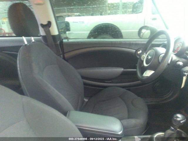 2008 MINI COOPER HARDTOP WMWMF33538TT60489 Photo 4