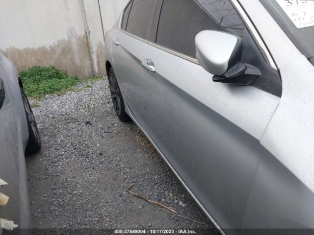 1HGCR2F54FA112628 Honda Accord Sedan Sport