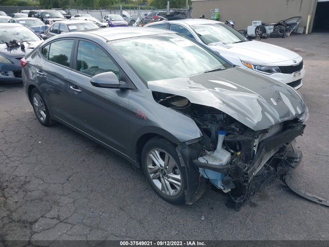 2019 5NPD84LF2KH454905 main image