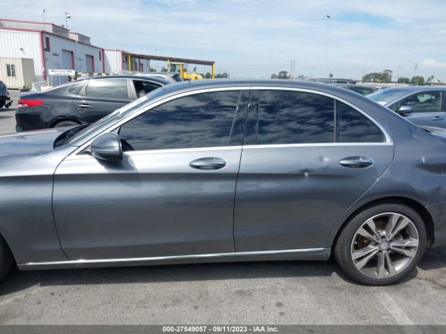 55SWF4JB0HU181211 Mercedes-Benz C-class C 300