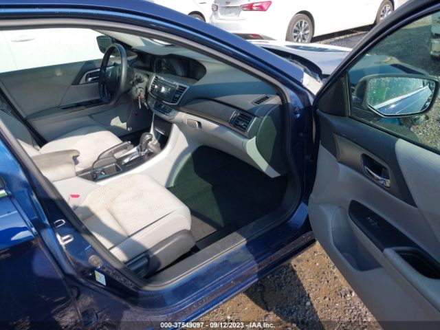 1HGCR2F3XFA072487 Honda Accord Sedan Lx