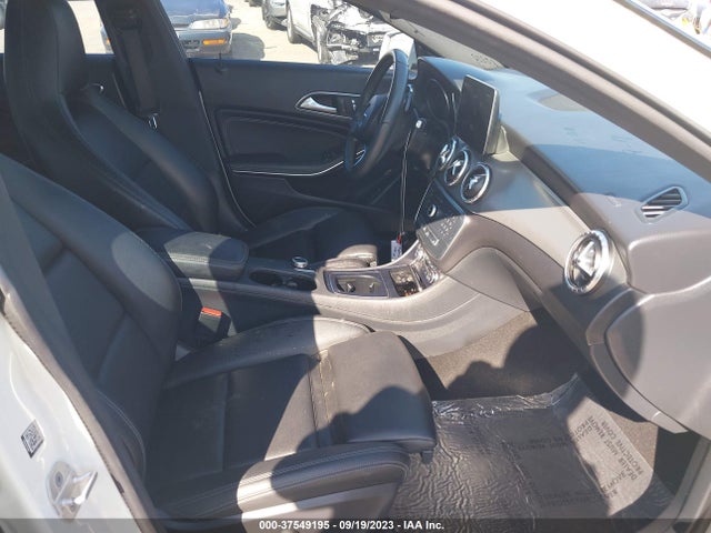 WDDSJ4GB5JN556898 Mercedes-Benz Cla Cla 250