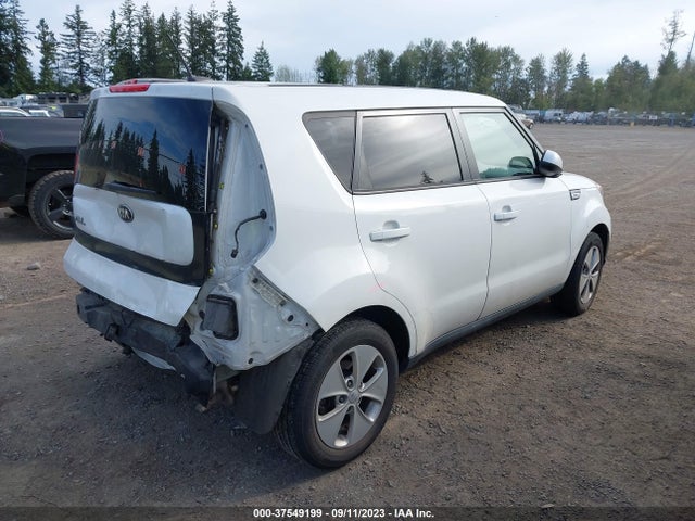 KIA Soul Base 2015 KNDJN2A24F7112186 Image 4