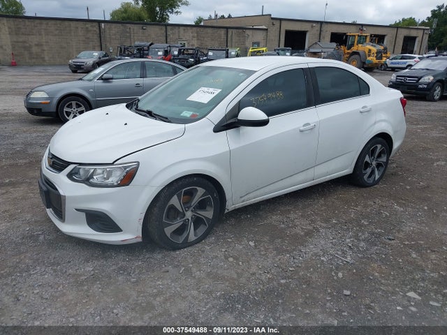 Chevrolet Sonic Premier 2017 1G1JF5SB7H4115707 Image 2