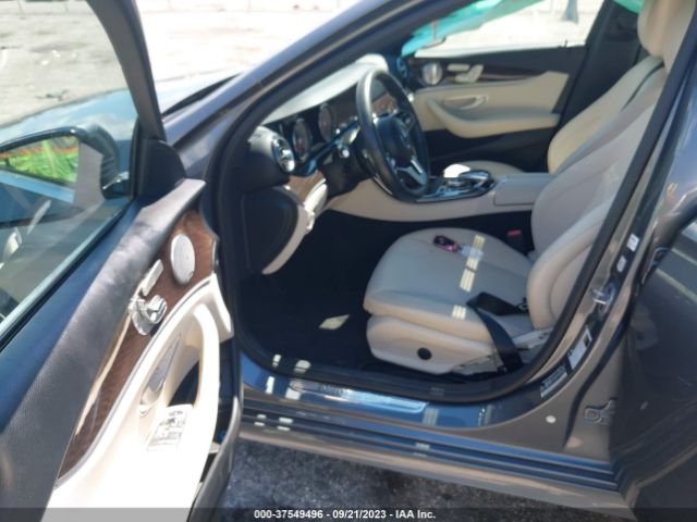WDDZF4JB1KA563235 Mercedes-Benz E-class E 300