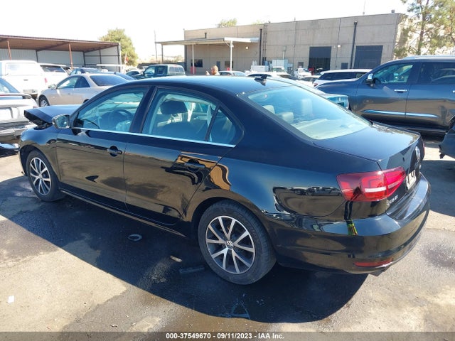 3VWDB7AJ5HM318598 Volkswagen Jetta 1.4t Se