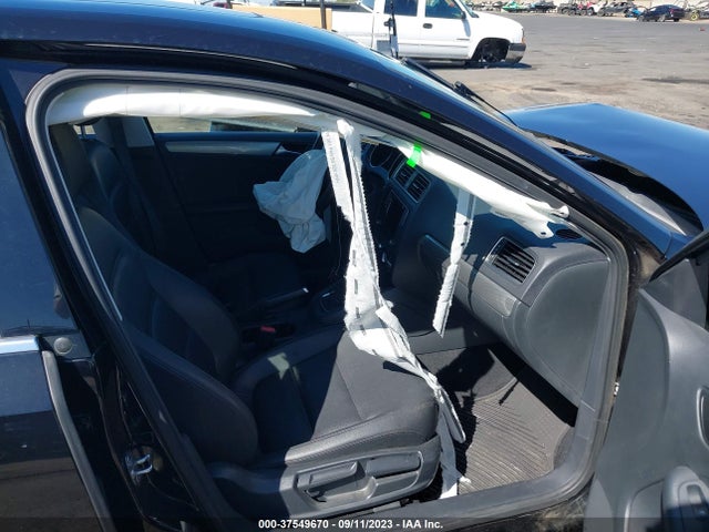 3VWDB7AJ5HM318598 Volkswagen Jetta 1.4t Se