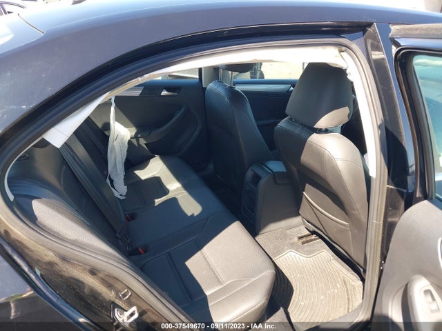 3VWDB7AJ5HM318598 Volkswagen Jetta 1.4t Se